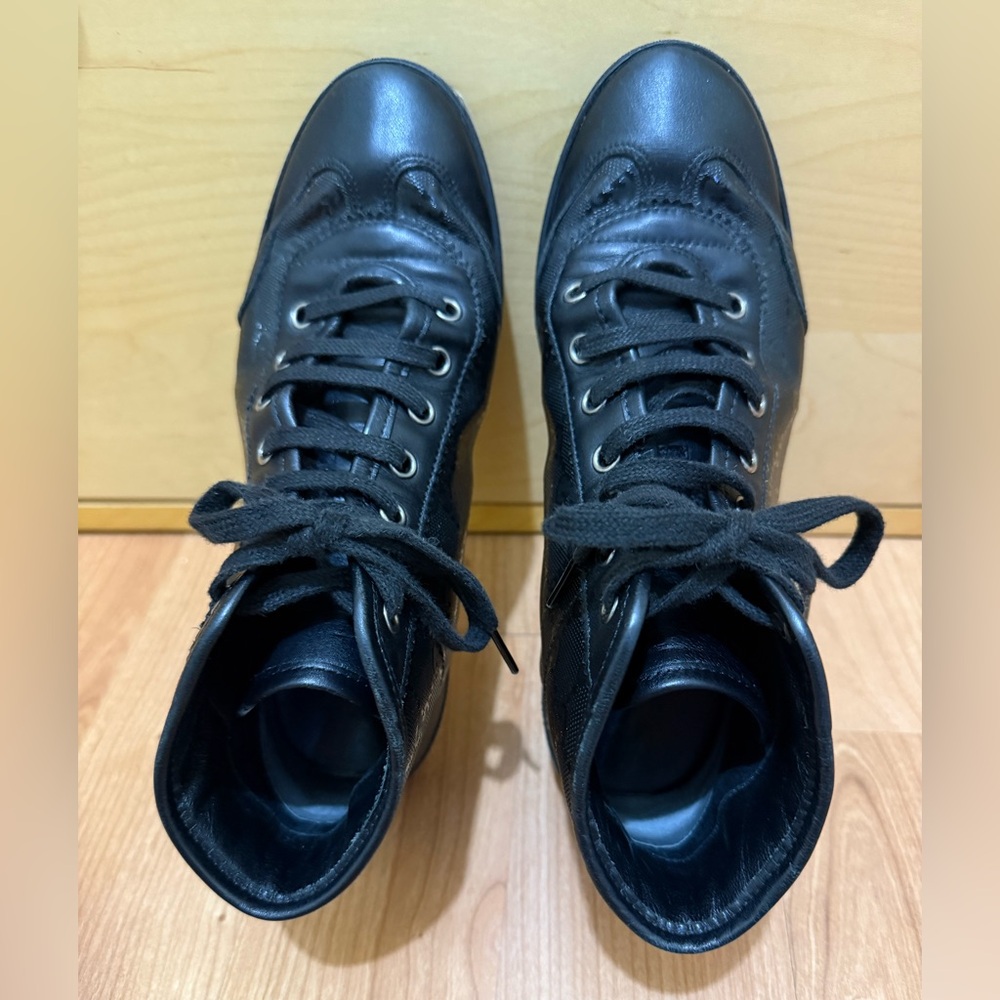 Gucci Women's Black Leather Sneaker Lace up Shoes booties 36.5 or 6.5
